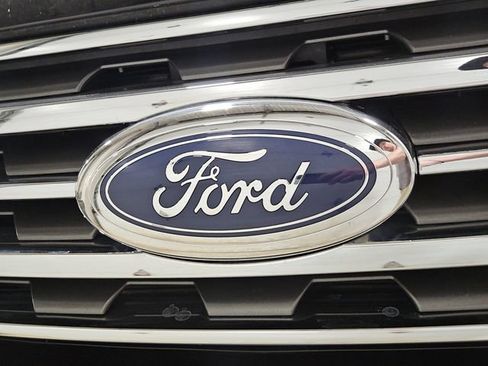 Certified 2021 Ford Expedition XLT w/ Equipment Group 202A AWD/4WD image 33