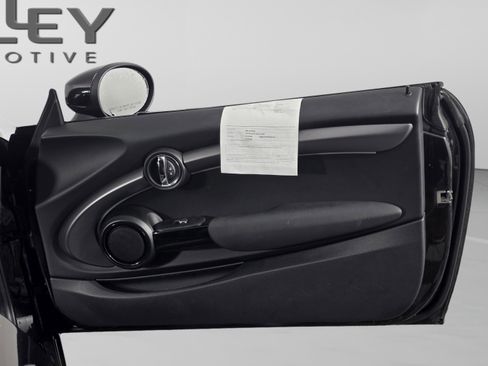 Used 2024 MINI Cooper 2-Door Hardtop image 23