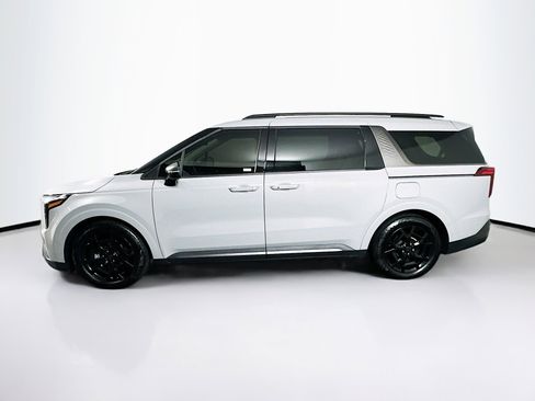 Used 2025 Kia Carnival SX Prestige FWD image 4