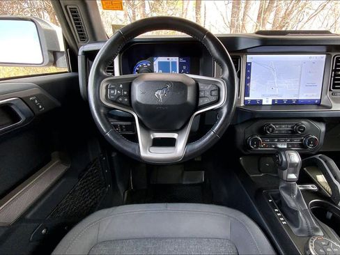 Used 2022 Ford Bronco Outer Banks AWD/4WD image 6