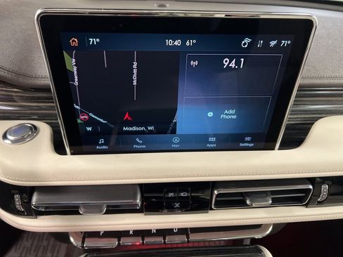 Certified 2023 Lincoln Aviator Black Label AWD/4WD image 9