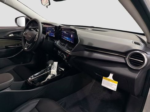 New 2026 Chevrolet Trax ACTIV w/ Sunroof Package image 29