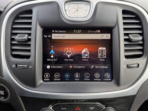 Used 2023 Chrysler 300 Touring L w/ Popular Equipment Group image 19