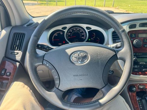 Used 2007 Toyota Highlander 2WD Hybrid image 22
