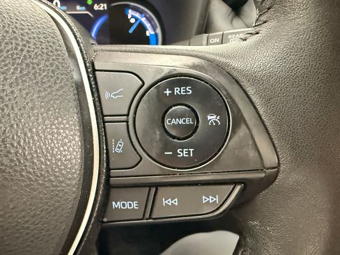 Used 2021 Toyota RAV4 XSE AWD/4WD image 17