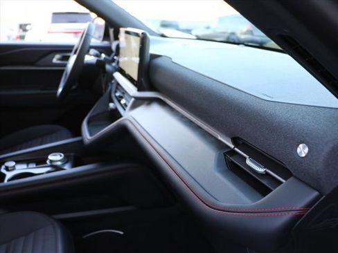 New 2026 Ford Explorer ST-Line image 11