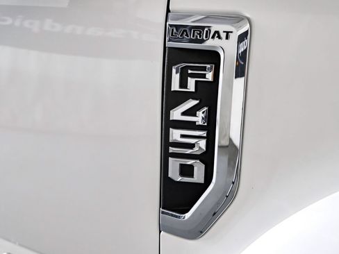 Used 2021 Ford F450 Lariat w/ Lariat Value Package AWD/4WD image 44