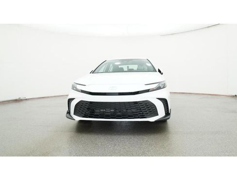 New 2026 Toyota Camry SE image 31
