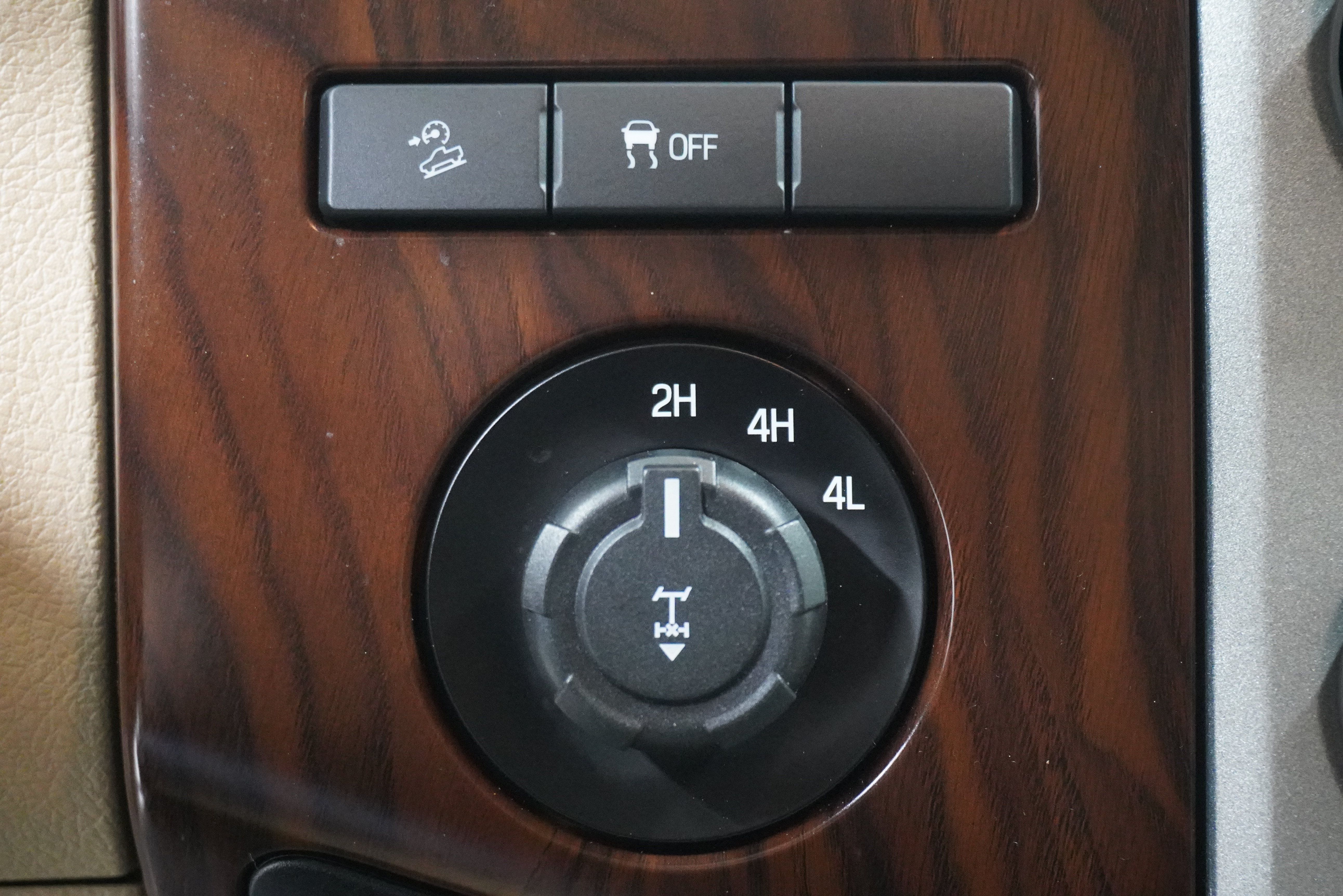 Used 2013 Ford F250 Lariat w/ Lariat Ultimate Pkg AWD/4WD image 24