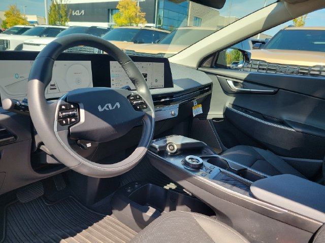 Used 2024 Kia EV6 Wind RWD image 12