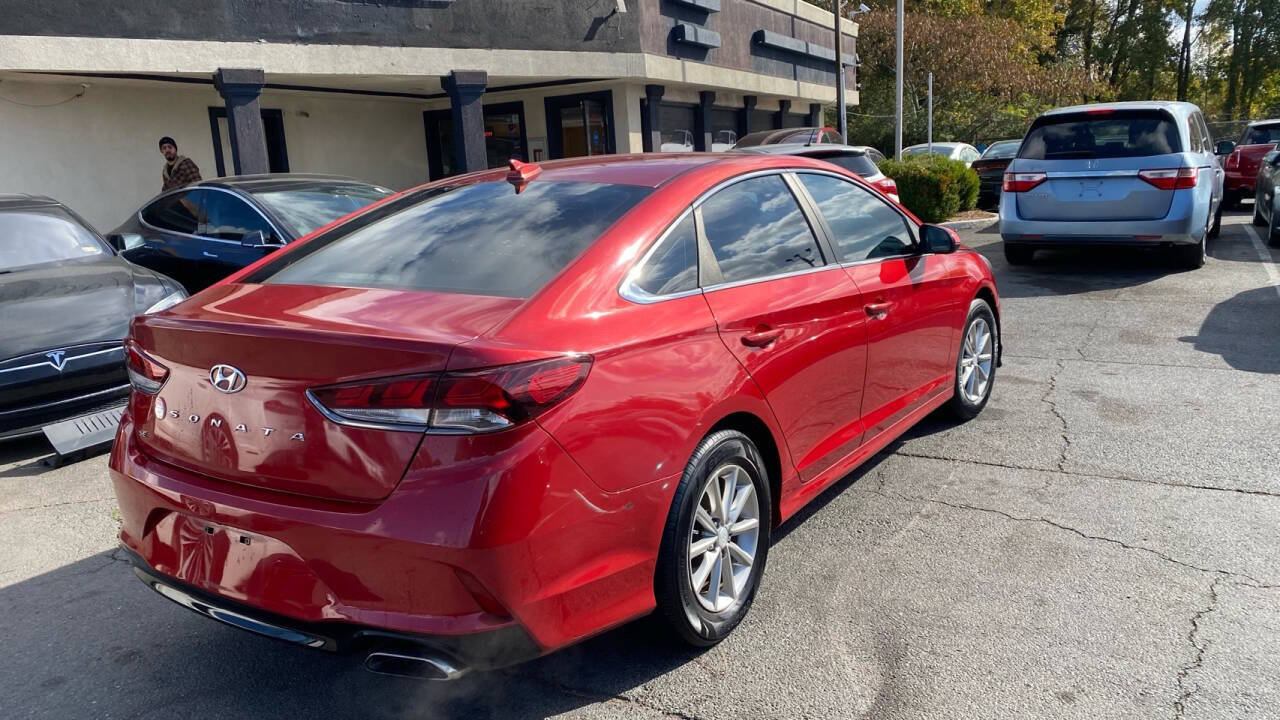 Used 2018 Hyundai Sonata SE FWD image 4