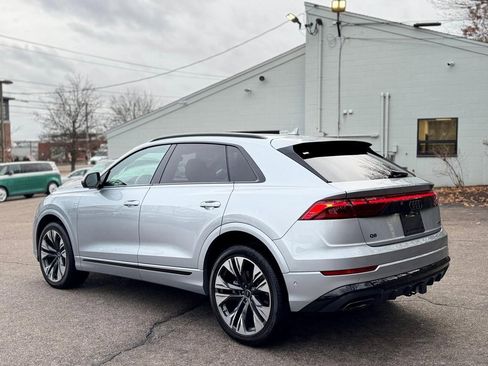 Used 2025 Audi Q8 Premium Plus image 4