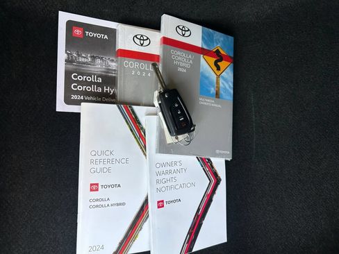 Used 2024 Toyota Corolla LE FWD image 20
