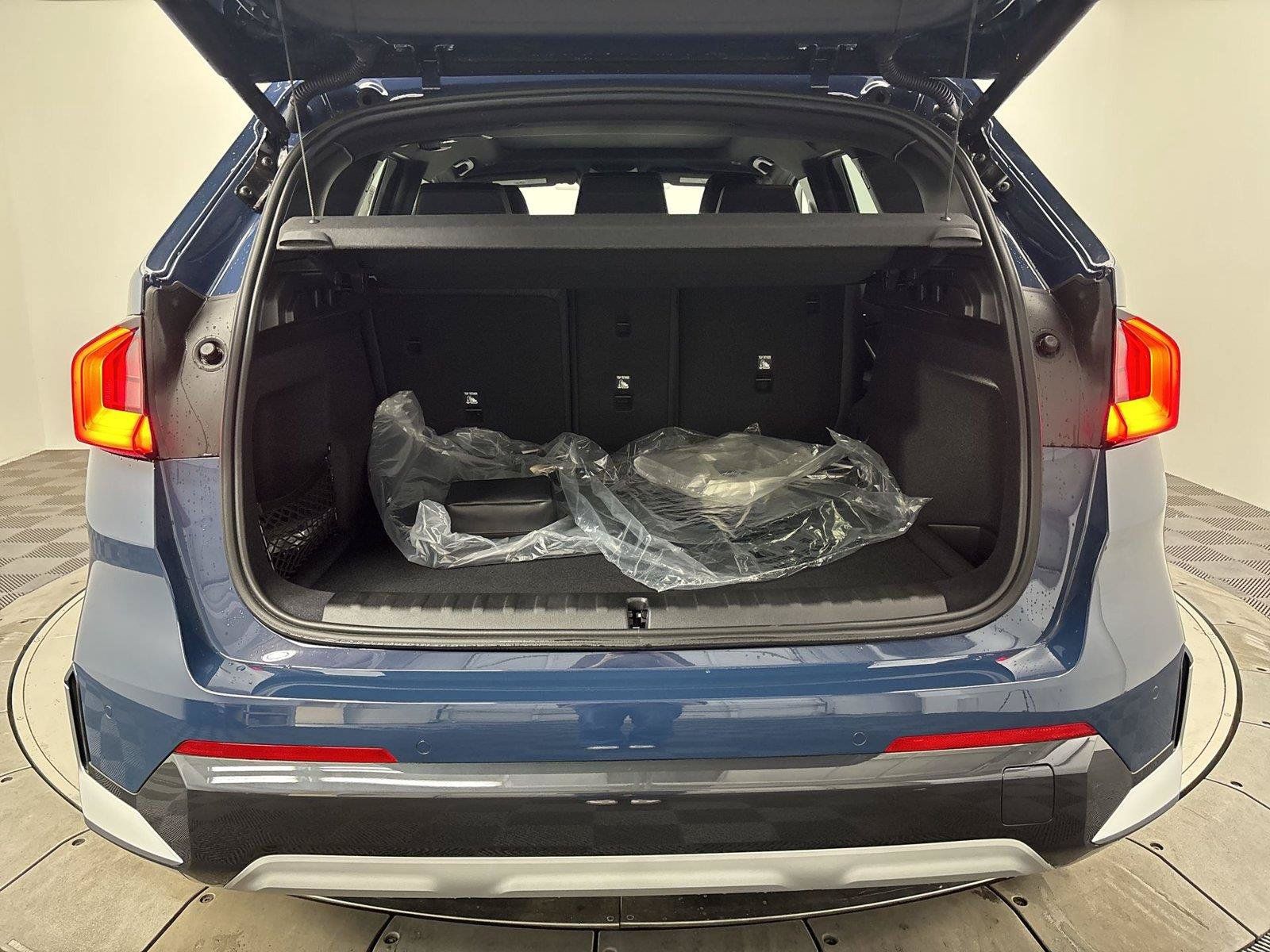 New 2027 BMW X1 xDrive28i AWD/4WD image 21