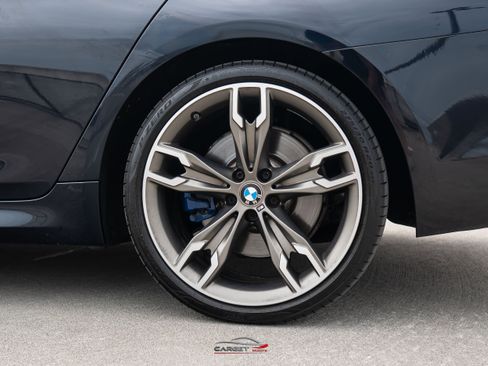 Used 2019 BMW M550i xDrive AWD/4WD image 11