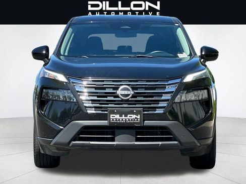 Used 2024 Nissan Rogue SV AWD/4WD image 9