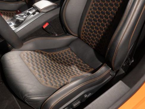 Used 2019 Lamborghini Huracan LP 580-2 image 18