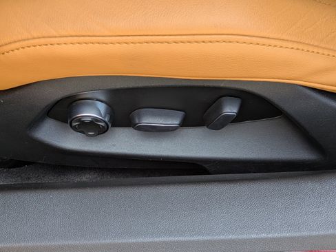 Used 2020 Chevrolet Corvette Stingray Preferred Conv w/ 2LT Preferred Equipment Group image 18