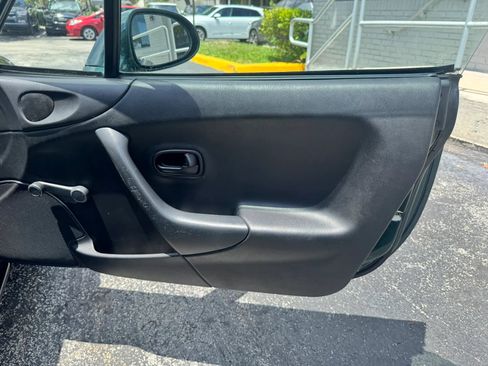 Used 1999 MAZDA MX-5 Miata RWD image 33