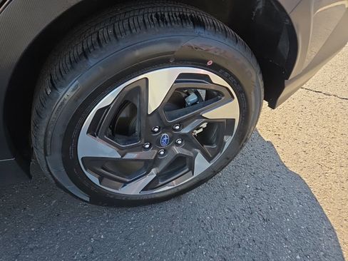 Certified 2025 Subaru Crosstrek 2.5i Limited image 10