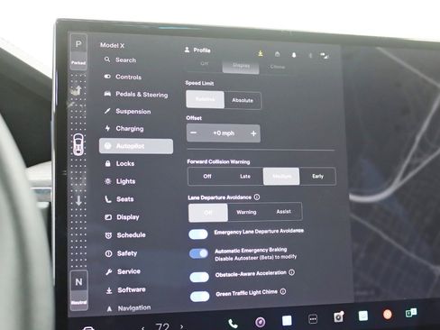 Used 2022 Tesla Model X image 25