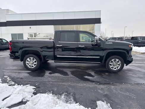 Certified 2024 Chevrolet Silverado 2500 High Country w/ Technology Package image 8