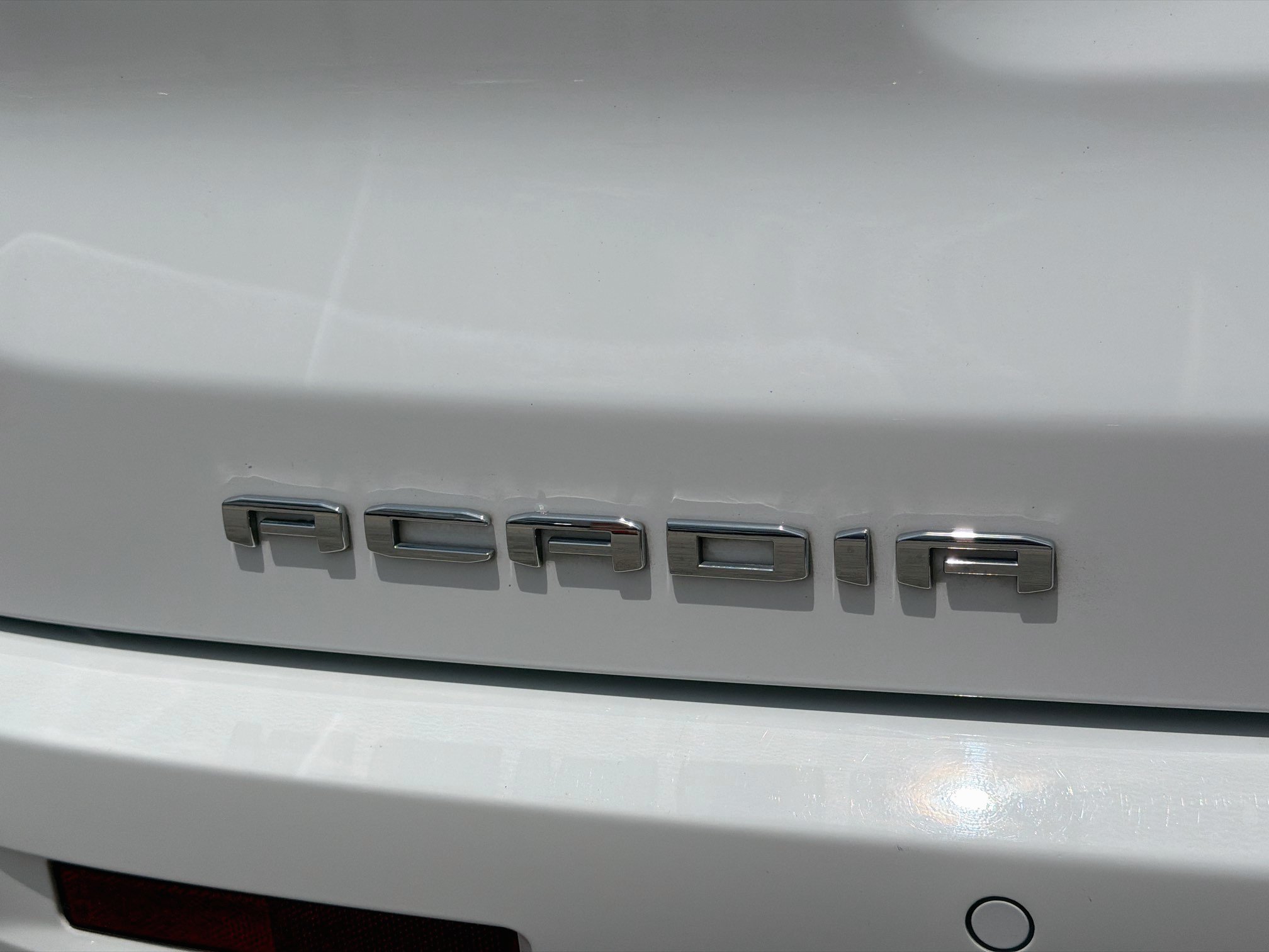 Used 2022 GMC Acadia Denali w/ Denali Ultimate Package FWD image 11