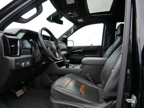 Used 2023 GMC Sierra 1500 AT4 w/ AT4 Preferred Package image 11