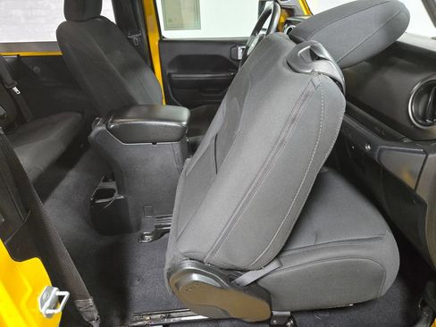 Used 2019 Jeep Wrangler Sport AWD/4WD image 44