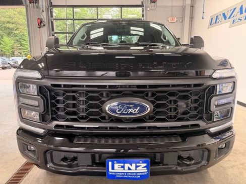 Used 2023 Ford F250 XL w/ STX Appearance Package AWD/4WD image 3
