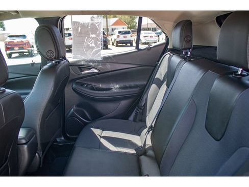 Used 2024 Buick Encore GX Preferred FWD image 17