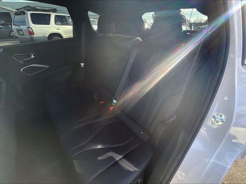 Used 2025 Acura RDX SH-AWD image 27