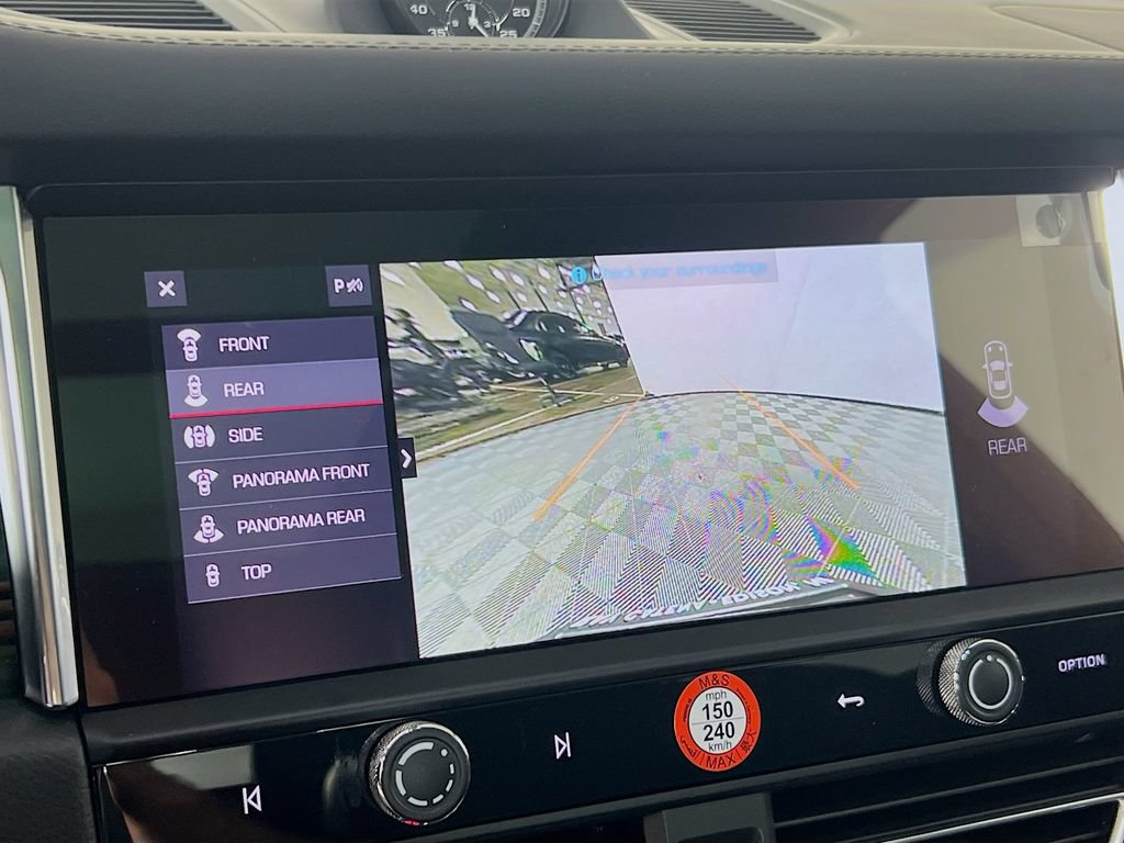Certified 2026 Porsche Macan AWD/4WD image 17