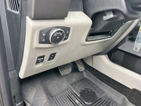 Used 2018 Ford F150 XLT w/ Equipment Group 301A Mid RWD image 29