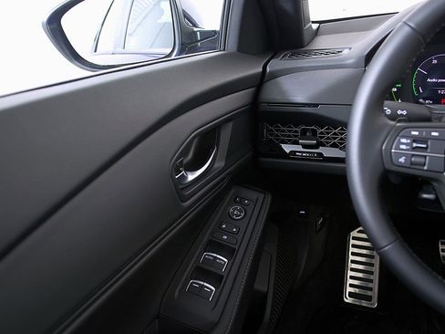 Used 2023 Honda Accord Sport image 19