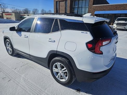 Certified 2023 GMC Terrain SLE w/ Driver Convenience Package image 5