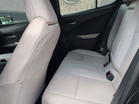 Used 2025 Lexus UX 300h FWD w/ Accessory Package (Z1) image 14
