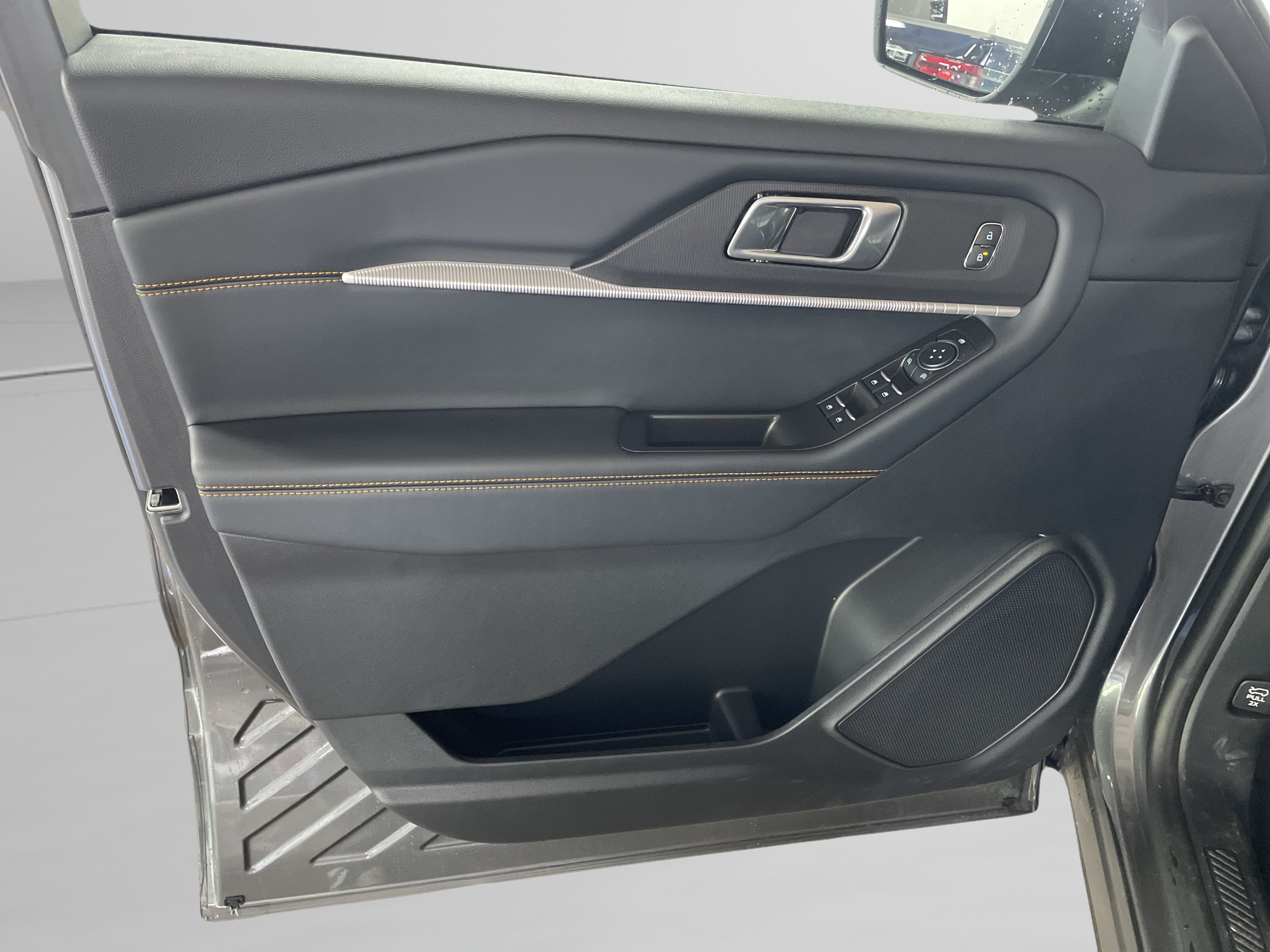 Used 2026 Ford Explorer Tremor AWD/4WD image 15