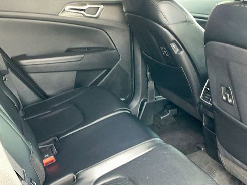 Used 2023 Kia Sportage EX FWD image 17