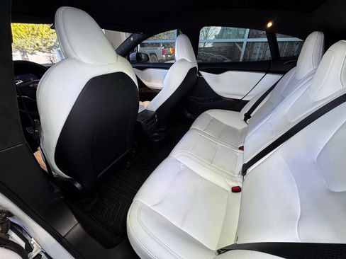 Used 2021 Tesla Model S Performance image 36