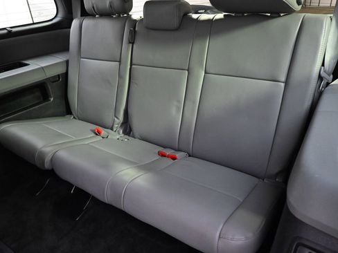 Used 2015 Toyota Sequoia Limited image 20
