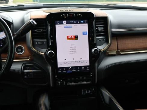 Used 2023 RAM 3500 Limited image 13