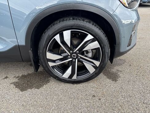 Certified 2023 Volvo XC40 B5 Plus w/ Driver Assist Package AWD/4WD image 33