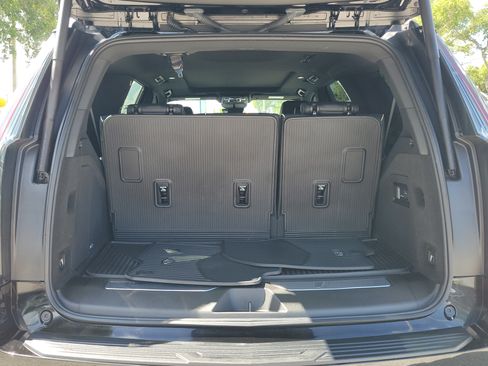 Used 2025 Cadillac Escalade Sport w/ Touring Package AWD/4WD image 10