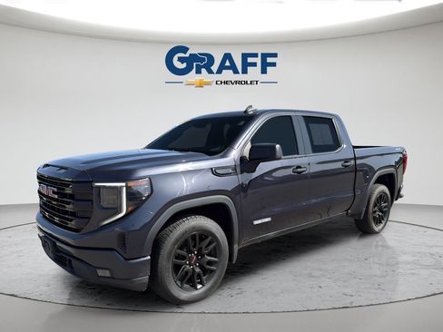 Used 2022 GMC Sierra 1500 Elevation AWD/4WD image 2