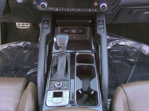 Certified 2022 Kia Telluride SX w/ SX Prestige Package image 19