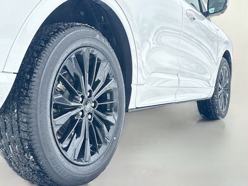 Used 2023 Ford Escape ST-Line Elite w/ Premium Technology Package image 15