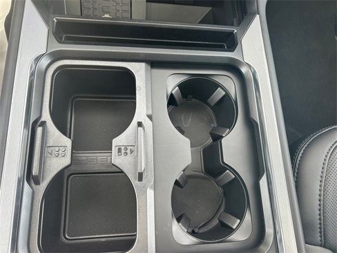New 2025 Ford F250 Platinum image 40
