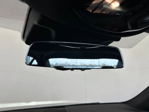 Used 2026 BMW 530i w/ M Sport Package RWD image 15