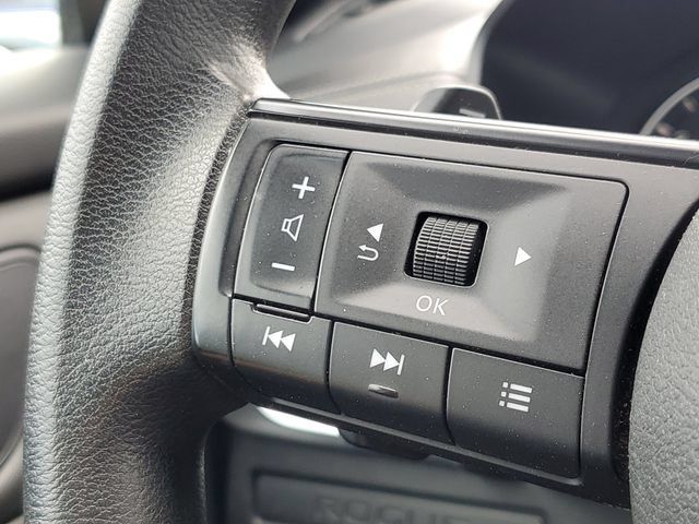 Used 2024 Nissan Rogue S AWD/4WD image 11